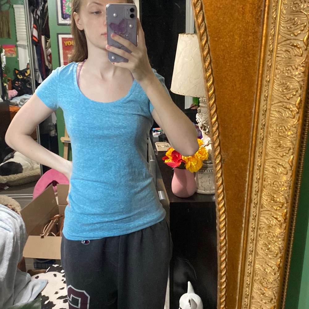American eagle light blue heathered tee shirt